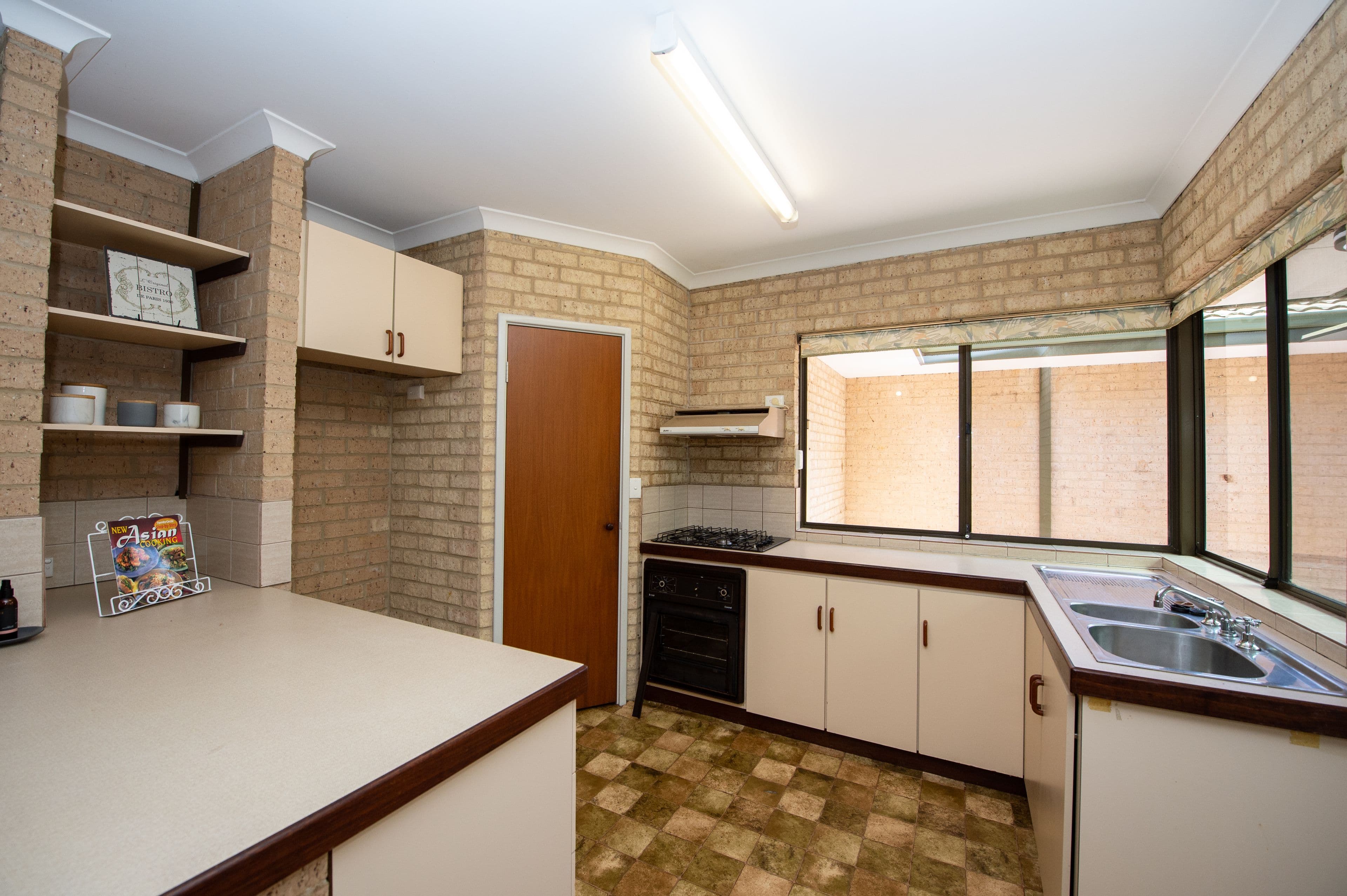 5b Harnett Place, Australind WA 6233, Australind - Thumbnail 4