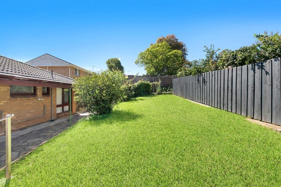37 Hinemoa Avenue, Normanhurst - Thumbnail 2
