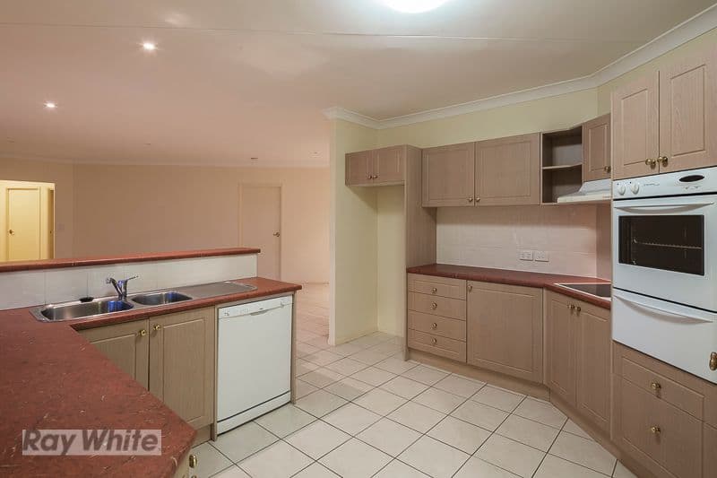 8 Attenborough Circuit, REDLAND BAY QLD 4165, Redland Bay - Thumbnail 5