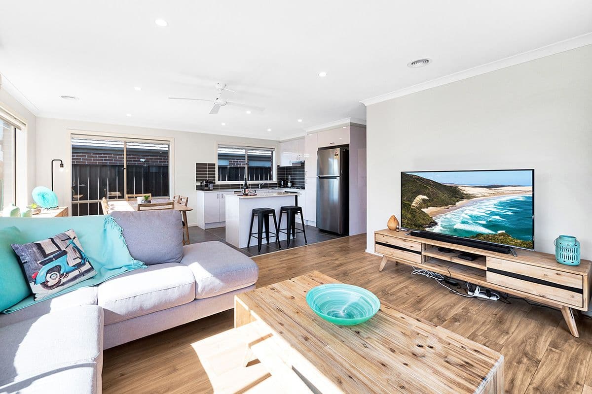 6 Naso Place, Clyde North VIC 3978, Clyde North - Thumbnail 3