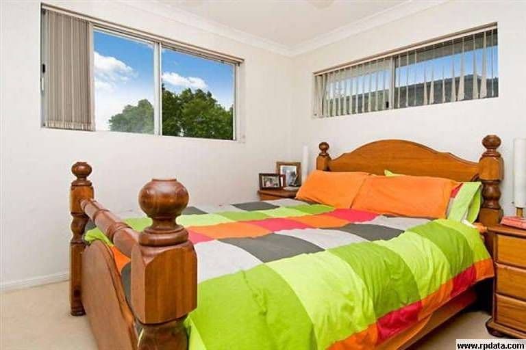 27 Wickham Street, NEWMARKET QLD 4051, Newmarket - Thumbnail 3