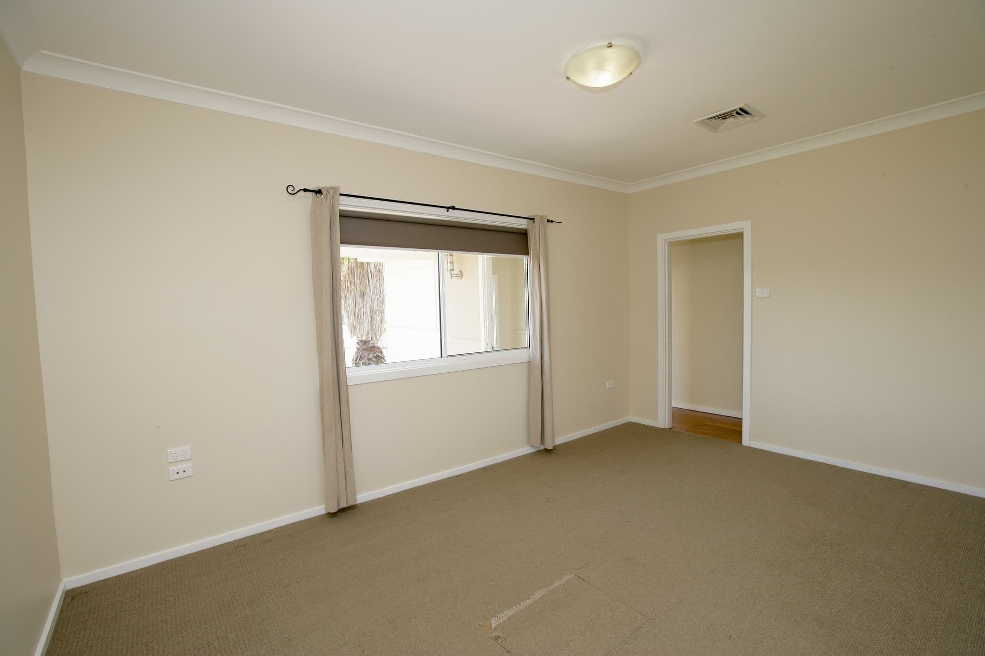 7 Binnak Place, Mount Austin NSW 2650, Mount Austin - Thumbnail 5