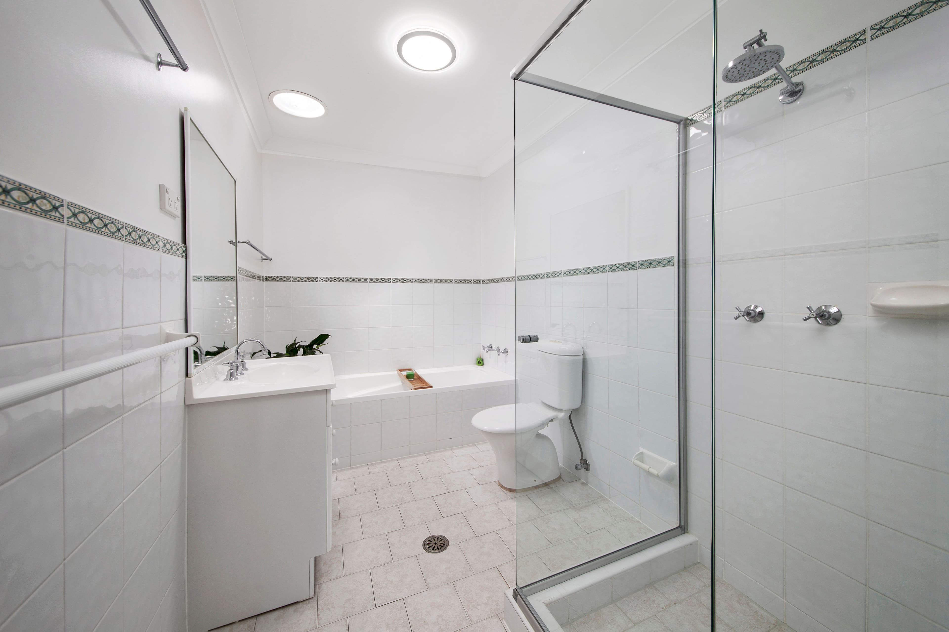 2a Bataan Close, Illawong NSW 2234, Illawong - Thumbnail 8