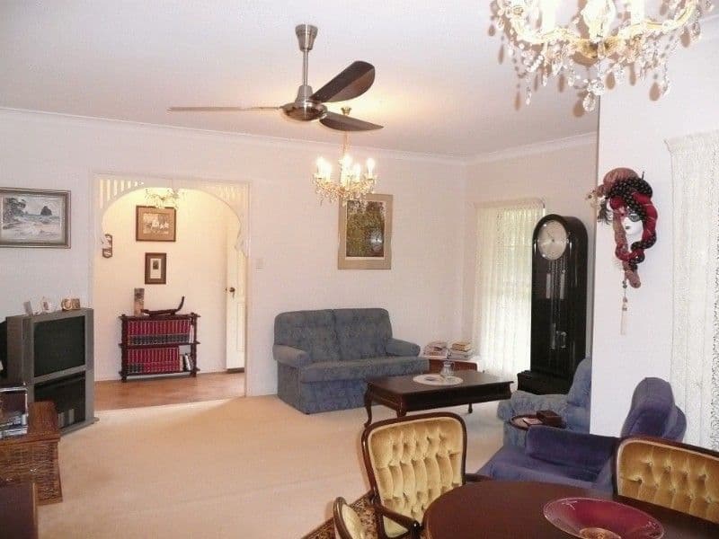 9 Canterbury Place, THE GAP QLD 4061, The Gap - Thumbnail 2