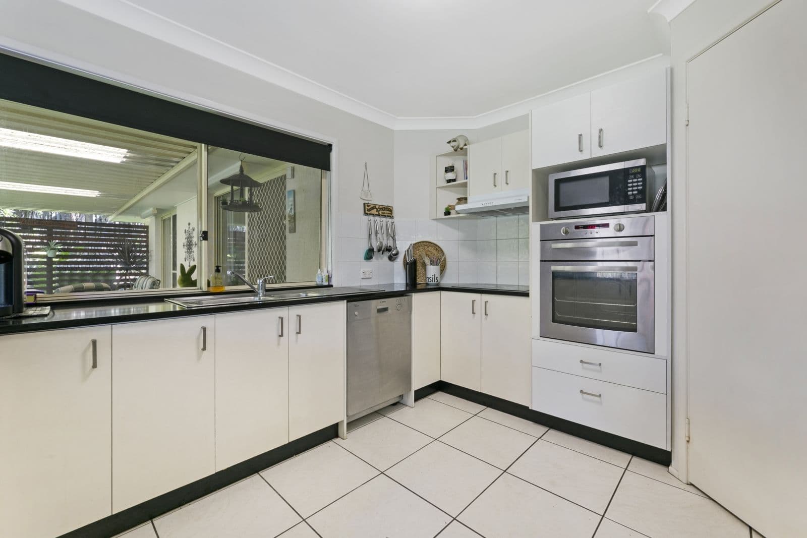 6 Ilminster Crescent, Mudgeeraba QLD 4213, Mudgeeraba - Thumbnail 4