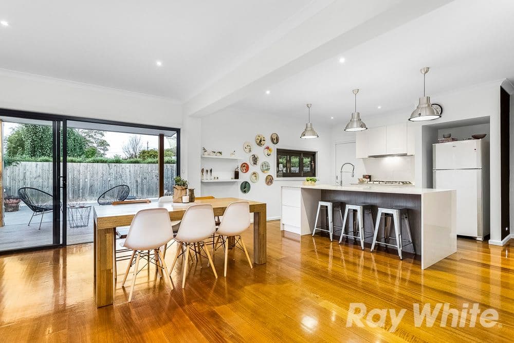 33 Shaftsbury Drive, Mulgrave VIC 3170, Mulgrave - Thumbnail 2