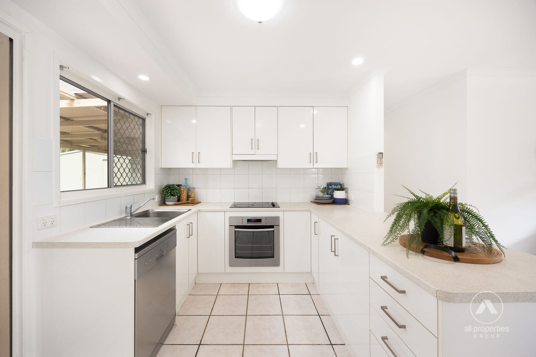 31 Holles Street, Waterford West QLD 4133, Waterford West - Thumbnail 3