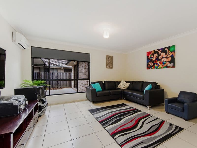 10 Kingair Road, Upper Coomera QLD 4209, Upper Coomera - Thumbnail 3