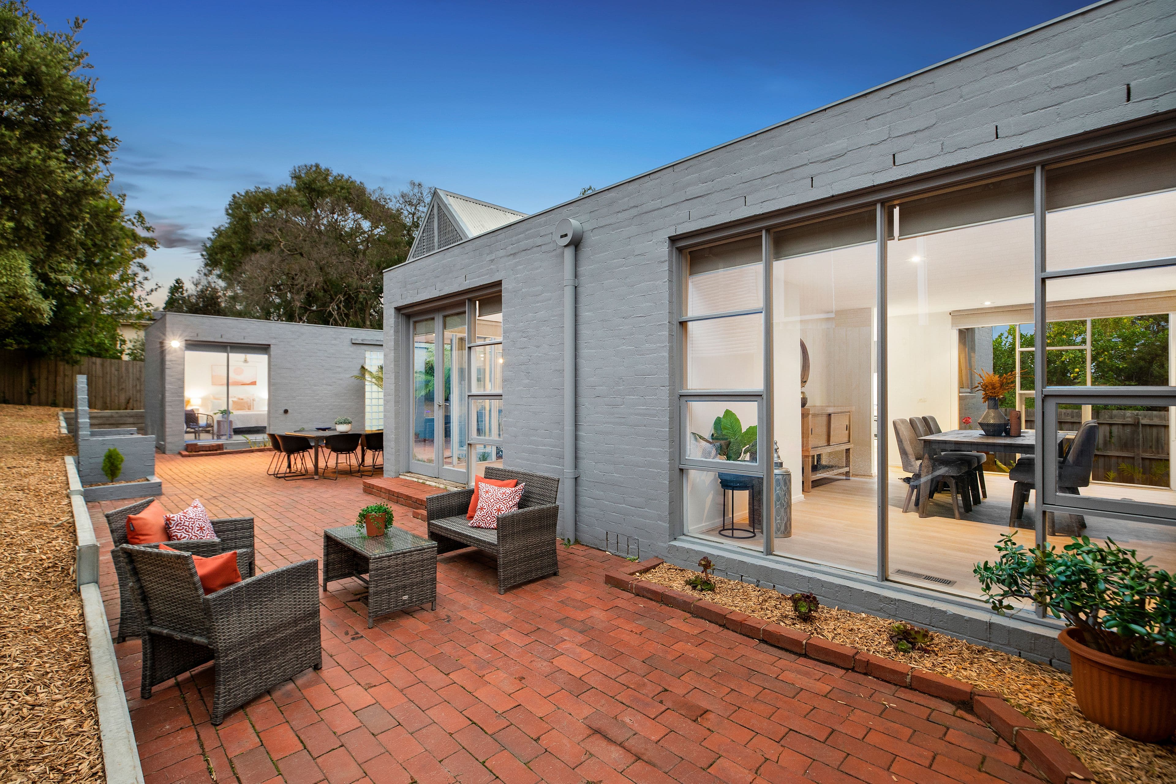 38 Bareena Avenue, Rowville VIC 3178, Rowville - Thumbnail 3
