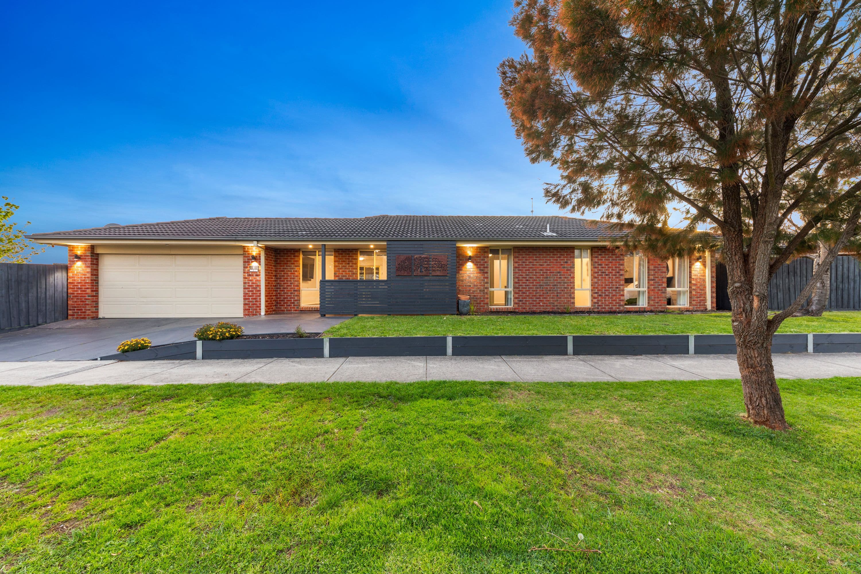 1 Ash Crescent, Pakenham VIC 3810, Pakenham - Image 1