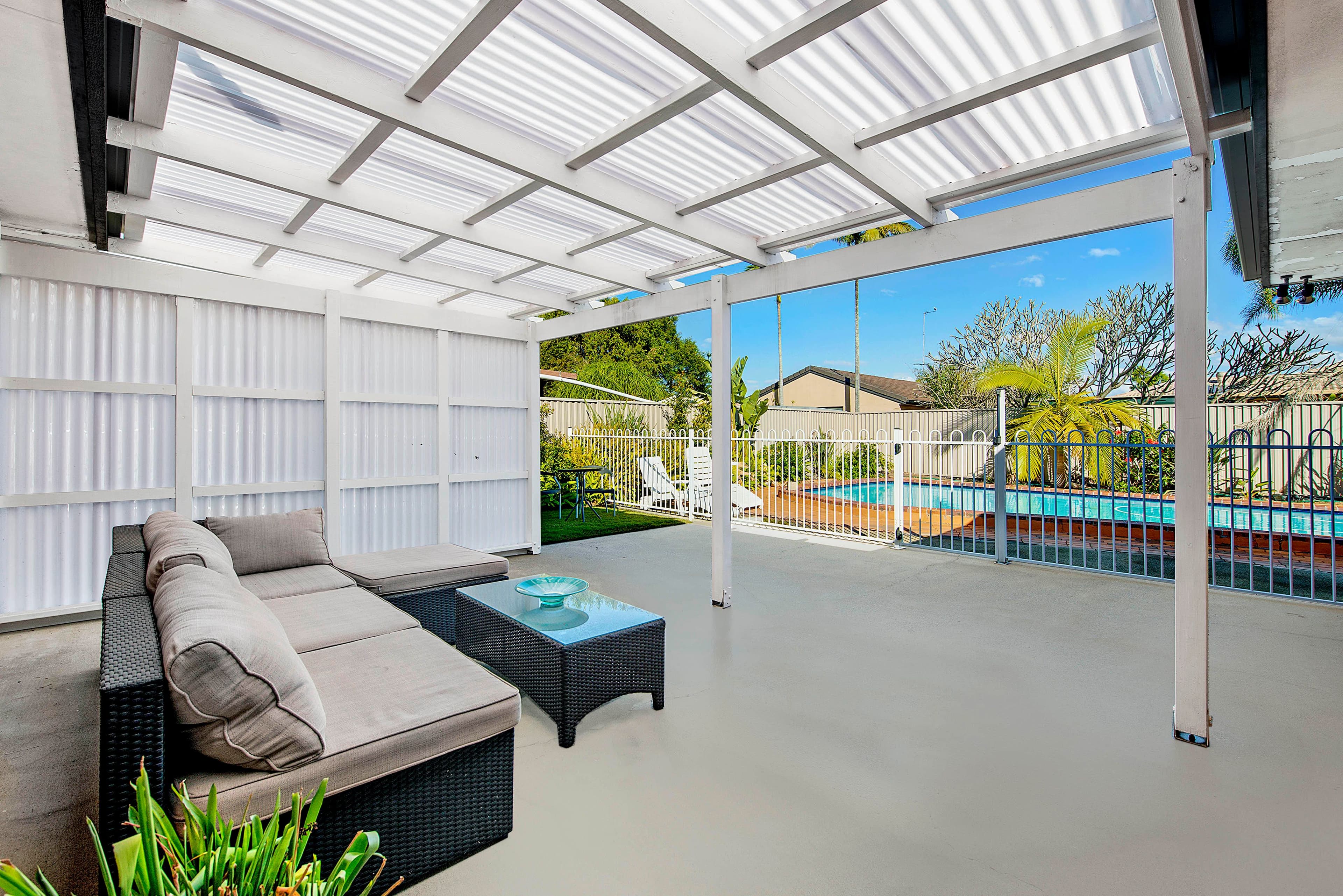 8 Waitomo Street, Broadbeach Waters QLD 4218, Broadbeach Waters - Thumbnail 4