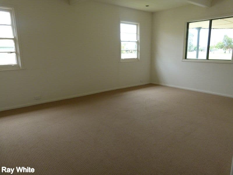 16 Elizabeth Street, Forbes NSW 2871, Forbes - Thumbnail 5