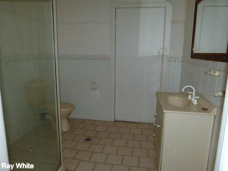16 Elizabeth Street, Forbes NSW 2871, Forbes - Thumbnail 6