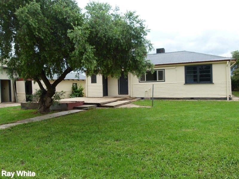 16 Elizabeth Street, Forbes NSW 2871, Forbes - Thumbnail 8