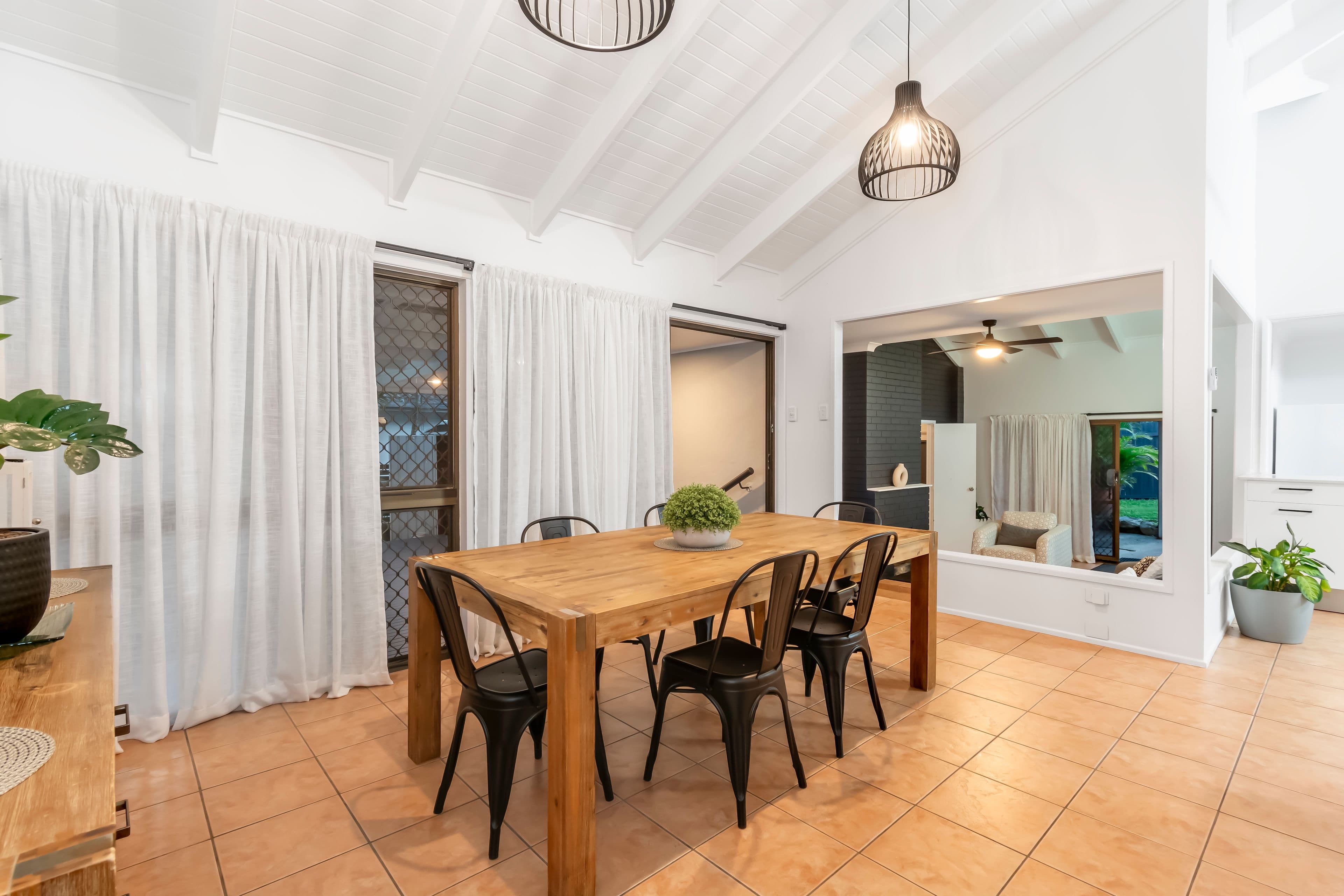 1 Harneil Place, Carrara QLD 4211, Carrara - Thumbnail 4