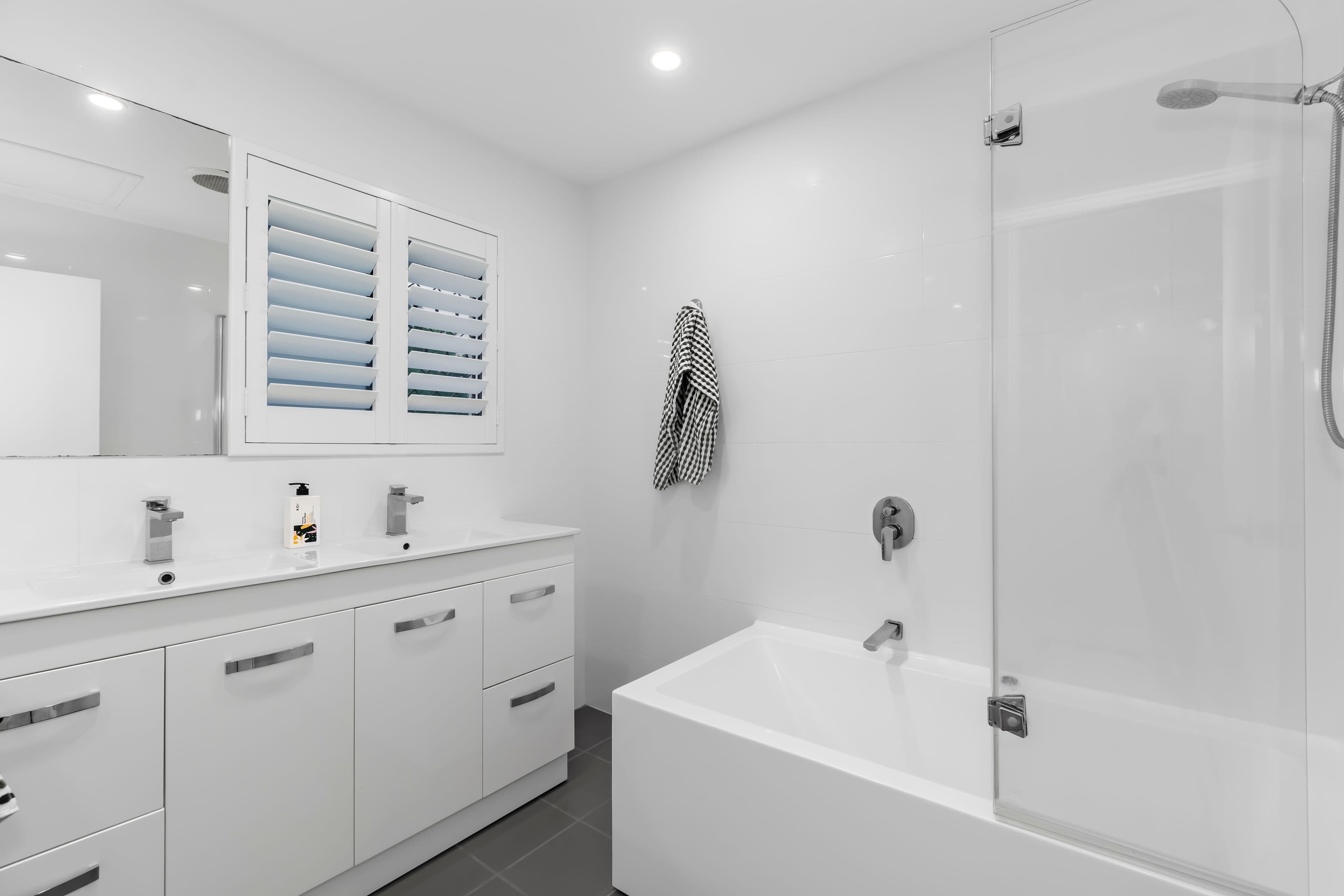 1 Harneil Place, Carrara QLD 4211, Carrara - Thumbnail 7