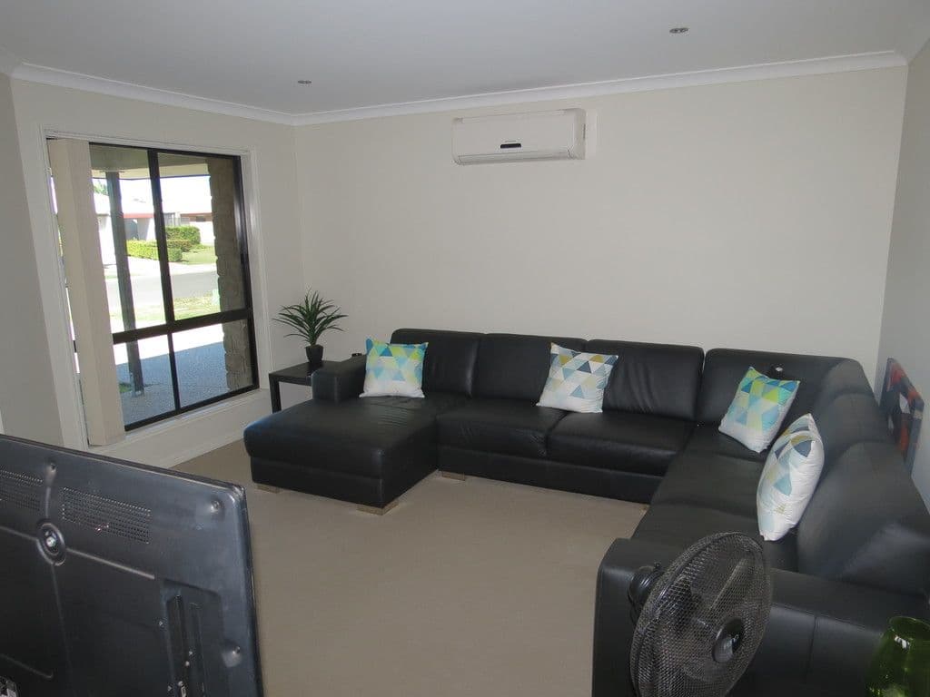 34 Wright Street, Emerald QLD 4720, Emerald - Thumbnail 2