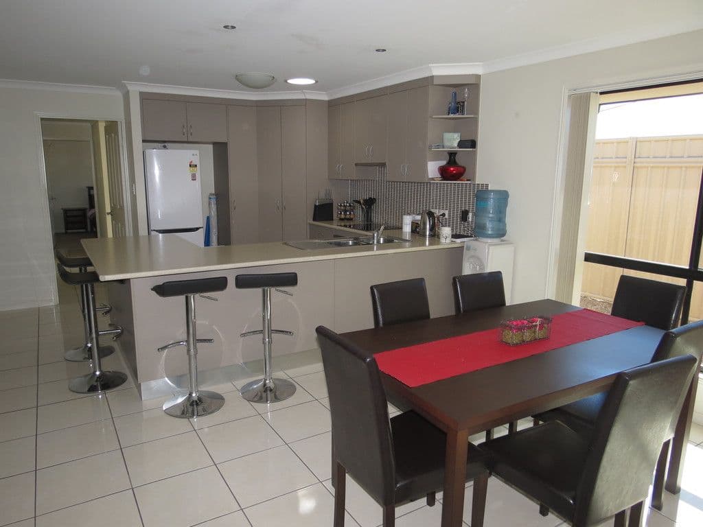 34 Wright Street, Emerald QLD 4720, Emerald - Thumbnail 5