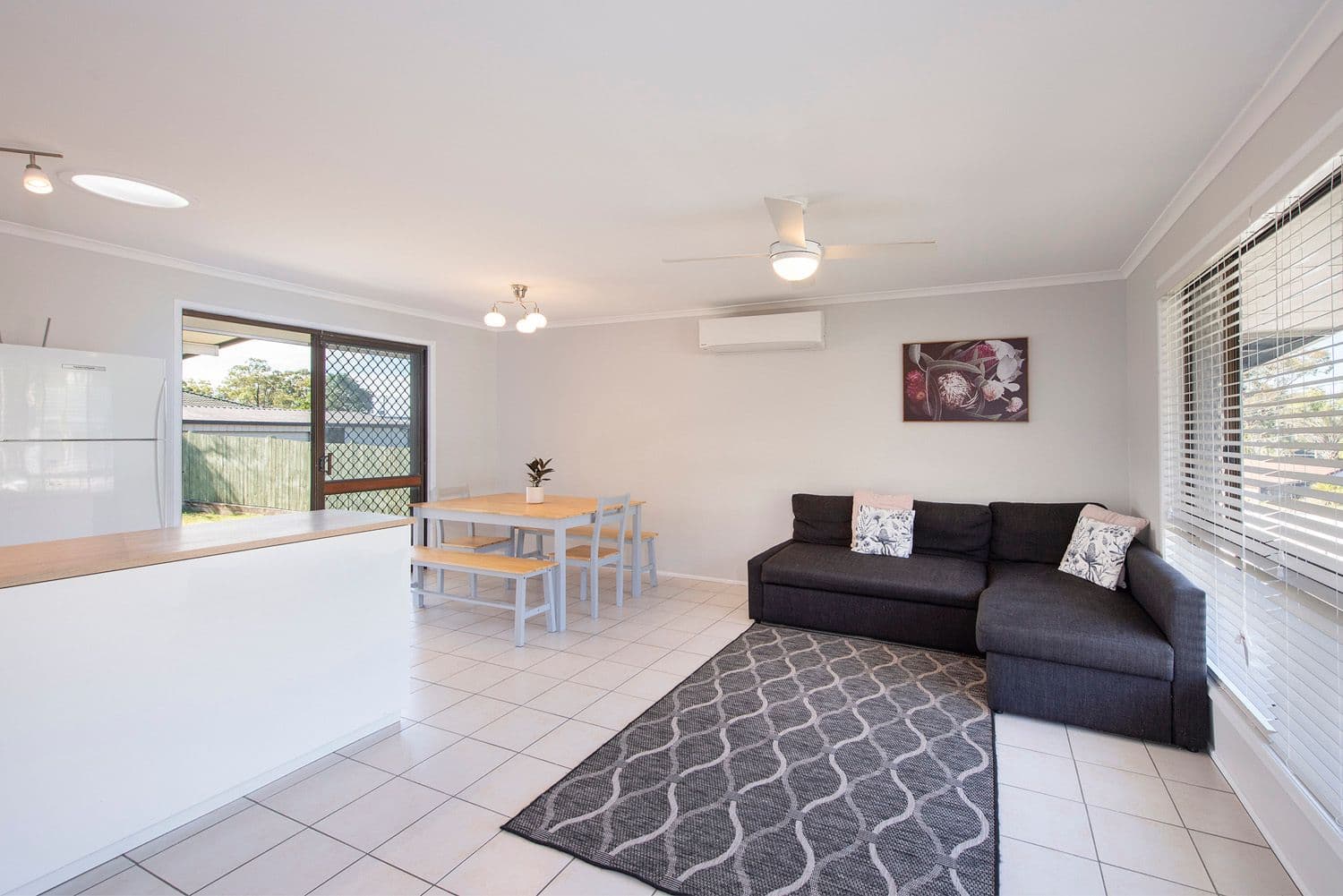 16 Shields Street, Mount Warren Park QLD 4207, Mount Warren Park - Thumbnail 5