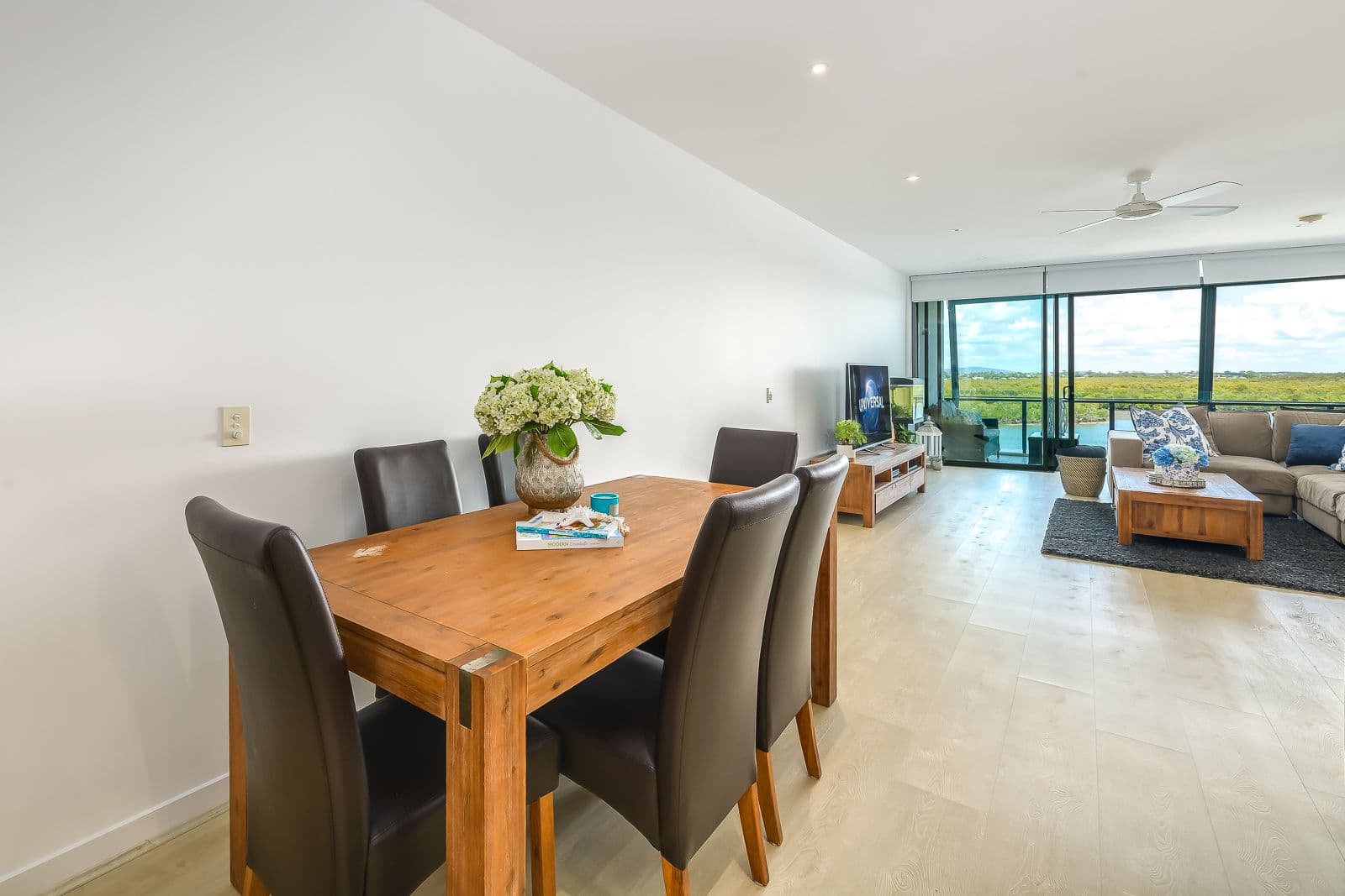 4 Marina Promenade, Paradise Point QLD 4216, Paradise Point - Thumbnail 2