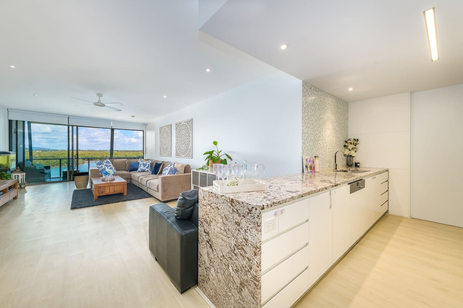 4 Marina Promenade, Paradise Point QLD 4216, Paradise Point - Thumbnail 4