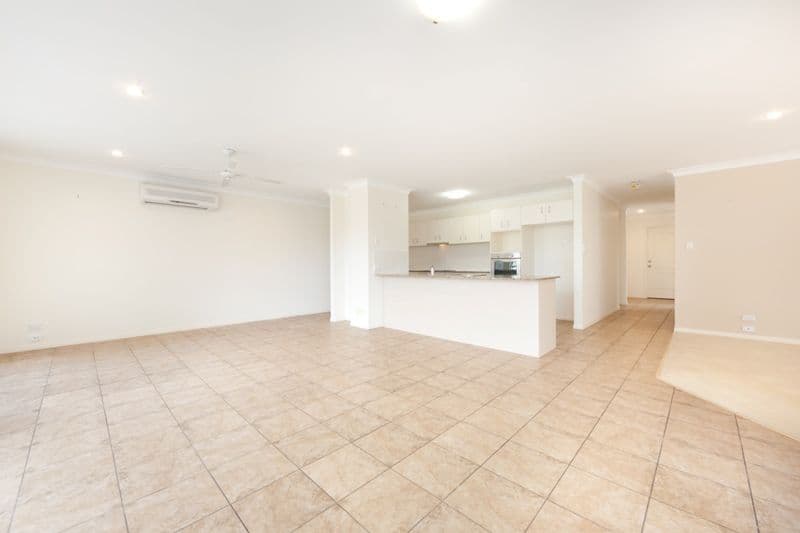 8 Noelene Lane, ARUNDEL QLD 4214, Arundel - Thumbnail 7