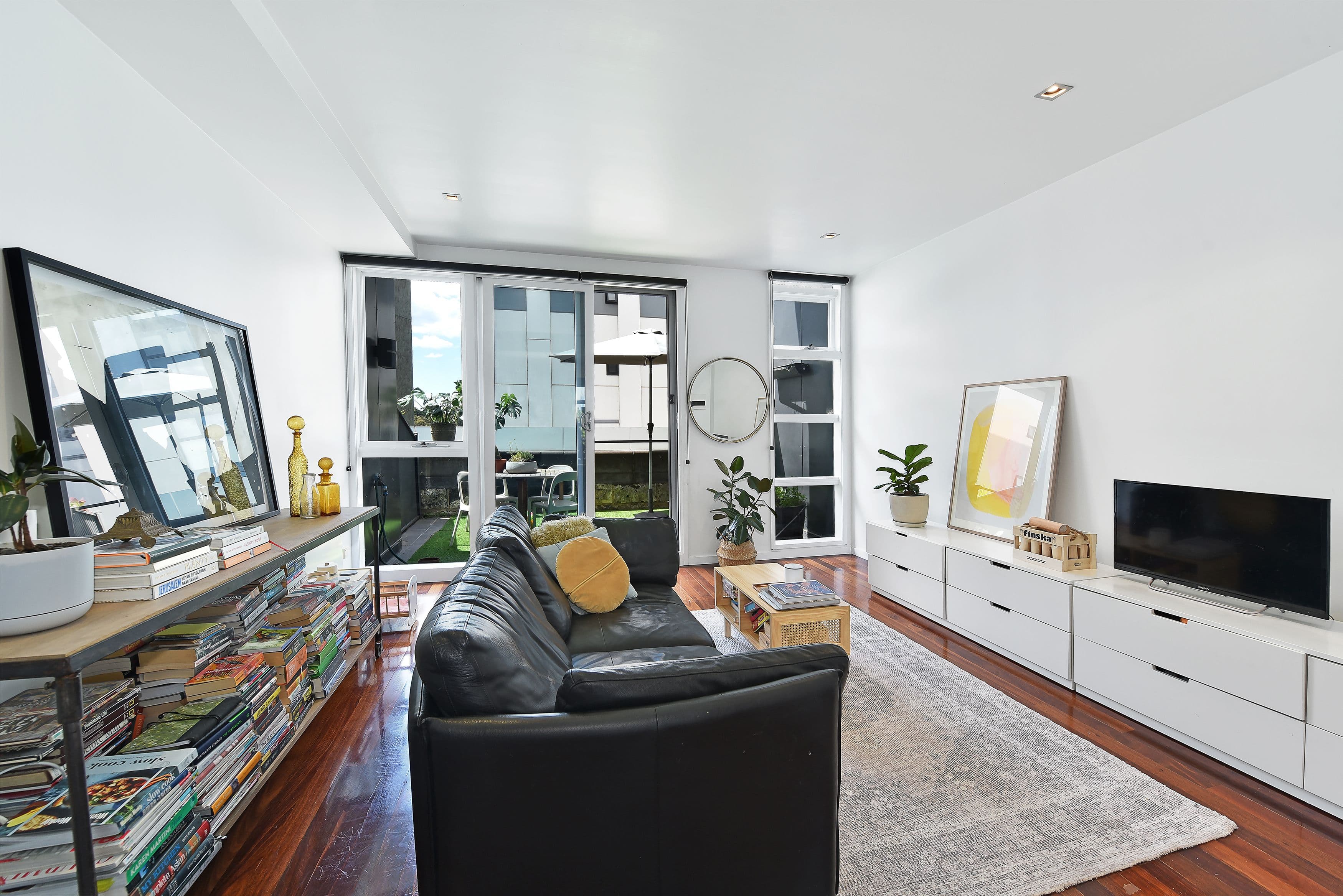 6 Industry Lane, Coburg VIC 3058, Coburg - Thumbnail 2