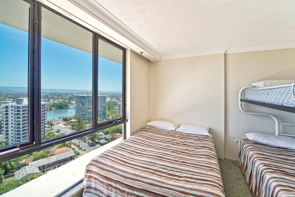 4 Thornton Street, Surfers Paradise QLD 4217, Surfers Paradise - Thumbnail 7