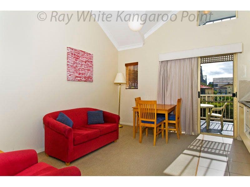 85 Deakin Street, KANGAROO POINT QLD 4169, Kangaroo Point - Thumbnail 2