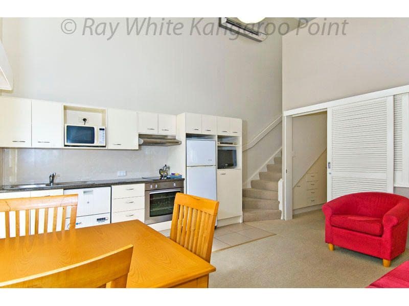 85 Deakin Street, KANGAROO POINT QLD 4169, Kangaroo Point - Thumbnail 3