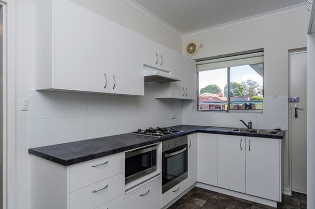 5/30 OAKLANDS Road, Somerton Park - Thumbnail 2