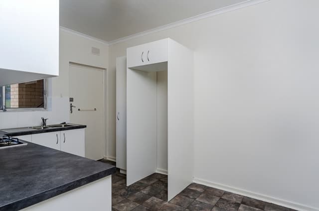 5/30 OAKLANDS Road, Somerton Park - Thumbnail 3