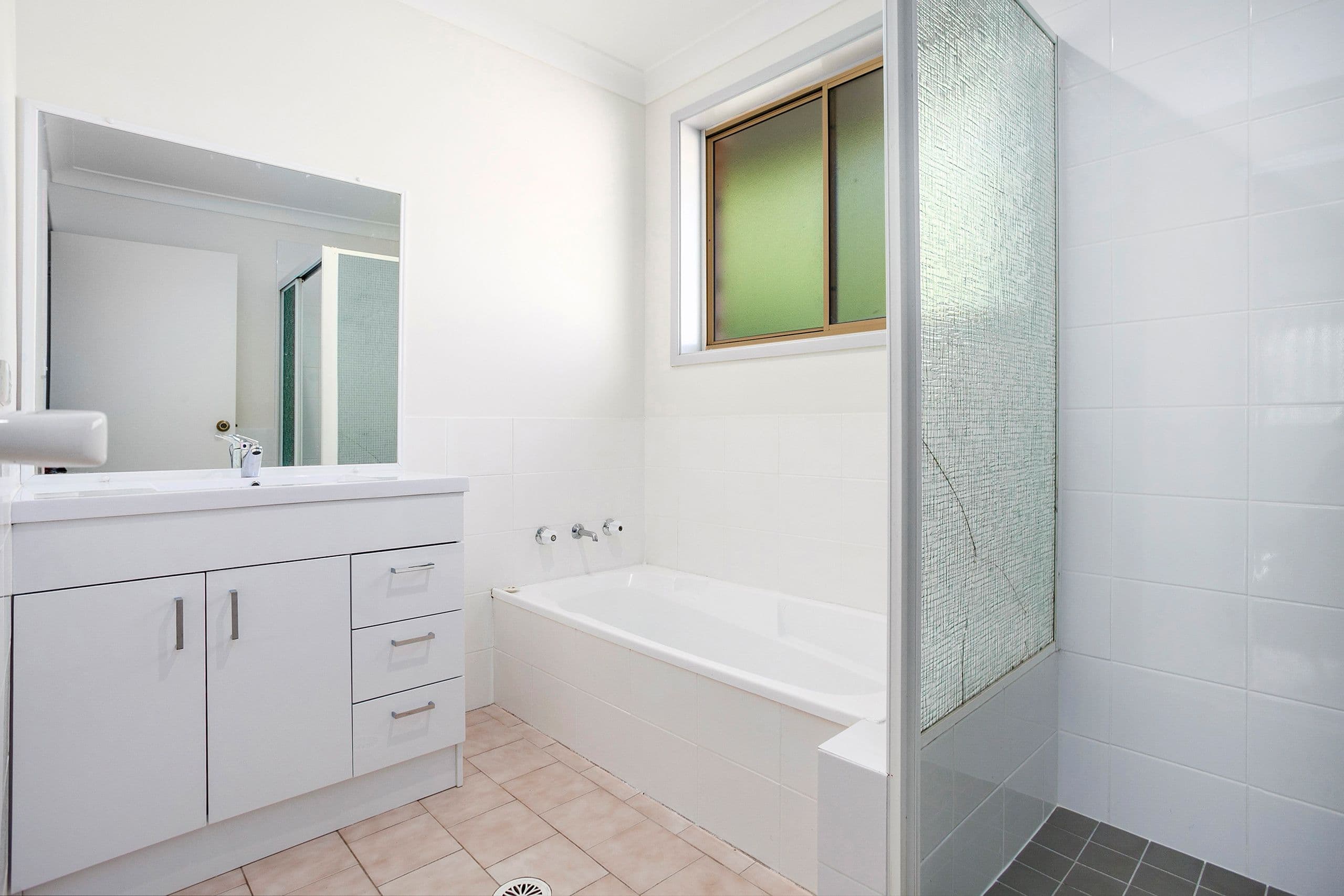 38 Bateman Avenue, Albion Park Rail NSW 2527, Albion Park Rail - Thumbnail 2