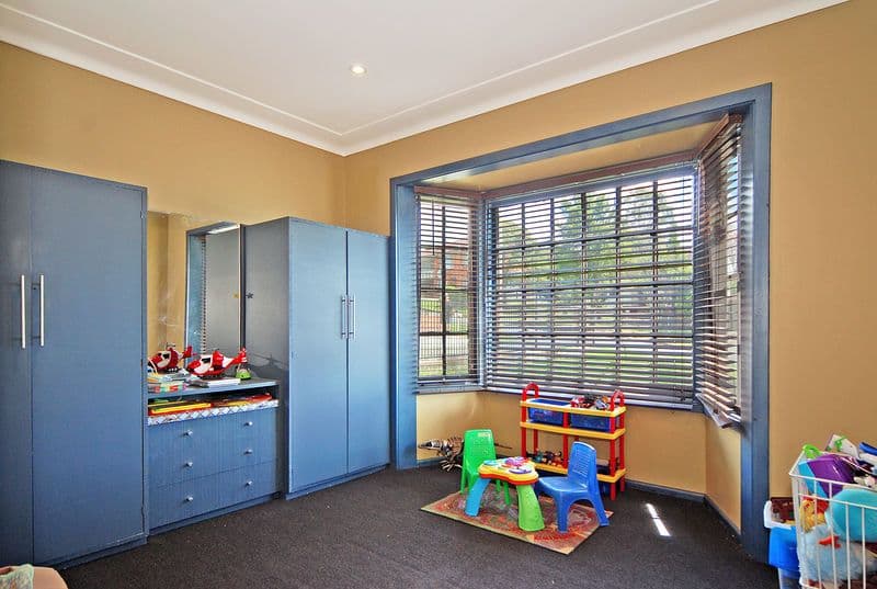 37 Blackman Parade, UNANDERRA NSW 2526, Unanderra - Thumbnail 6