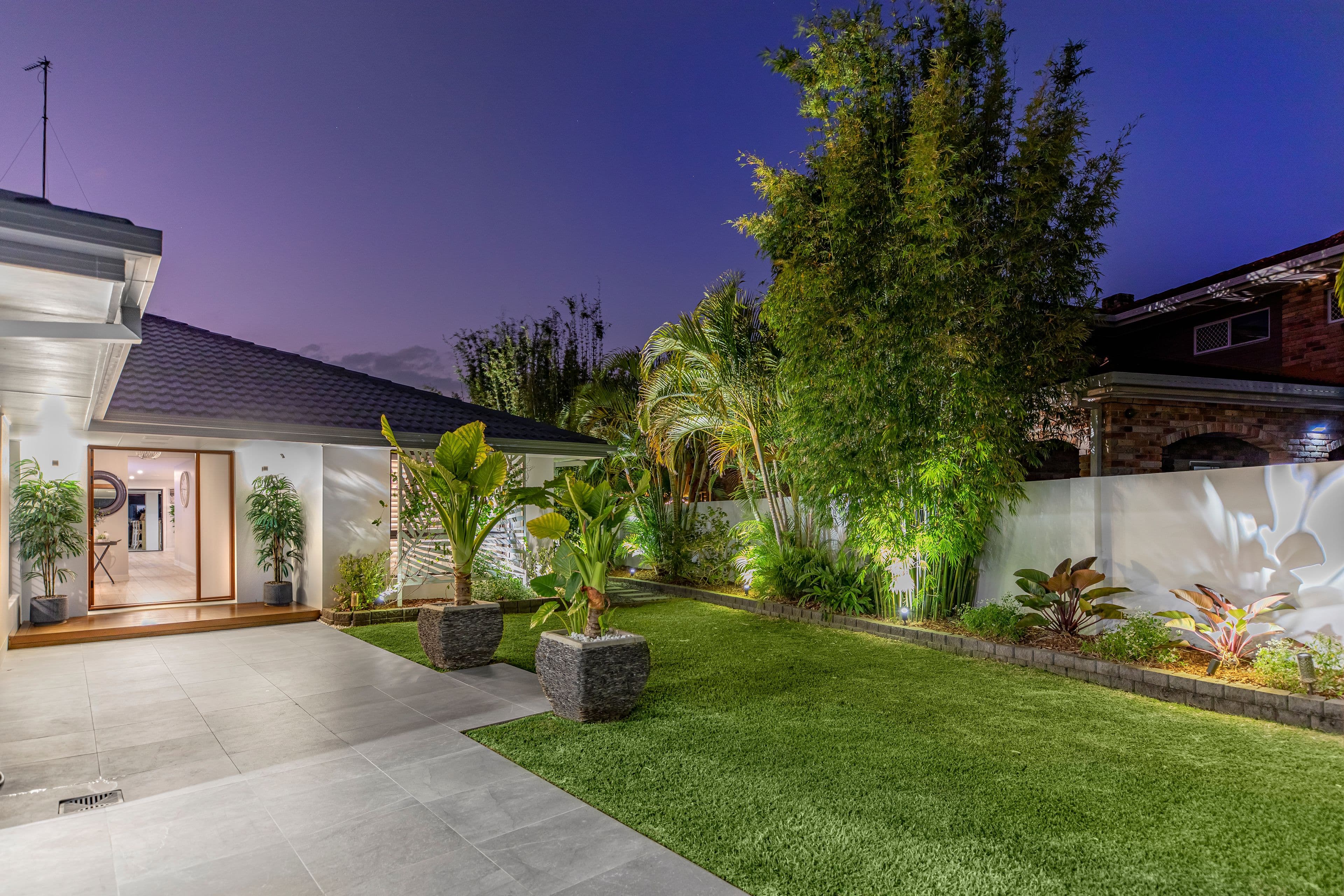 16 Kincardine Drive, Benowa Waters QLD 4217, Benowa - Thumbnail 4