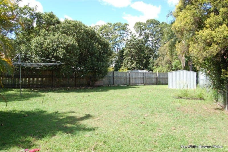 4 Macauley Drive, BORONIA HEIGHTS QLD 4124, Boronia Heights - Thumbnail 6