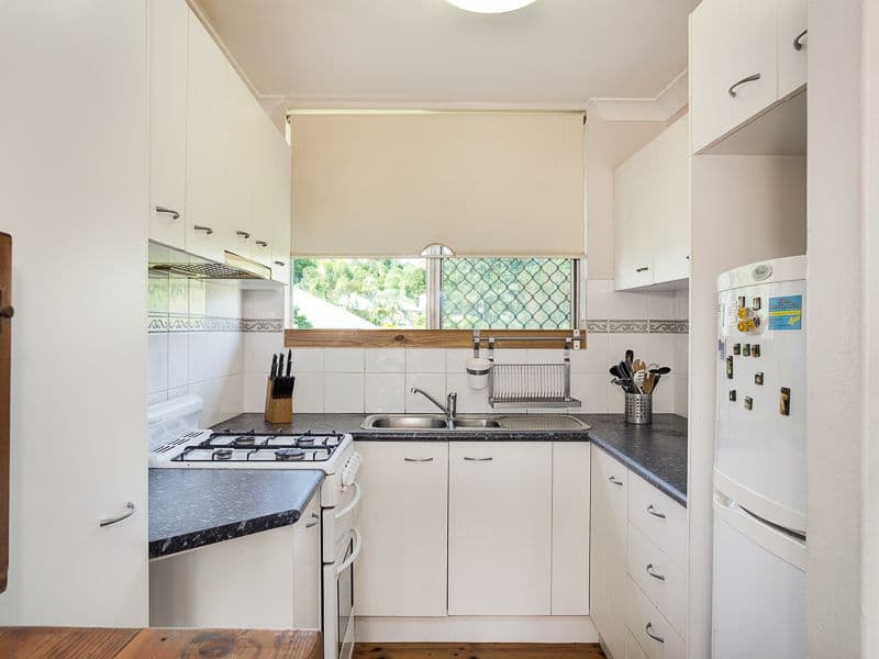 35 Longfellow Street, NORMAN PARK QLD 4170, Norman Park - Image 1