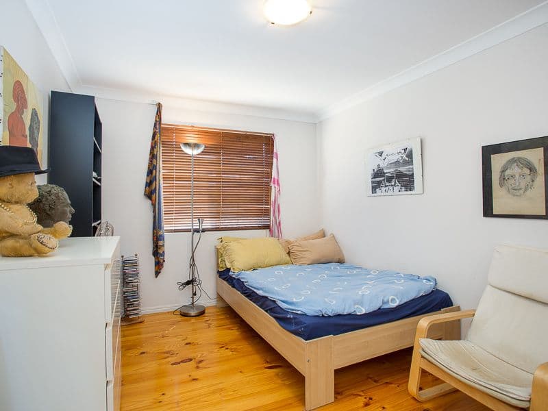 35 Longfellow Street, NORMAN PARK QLD 4170, Norman Park - Thumbnail 4