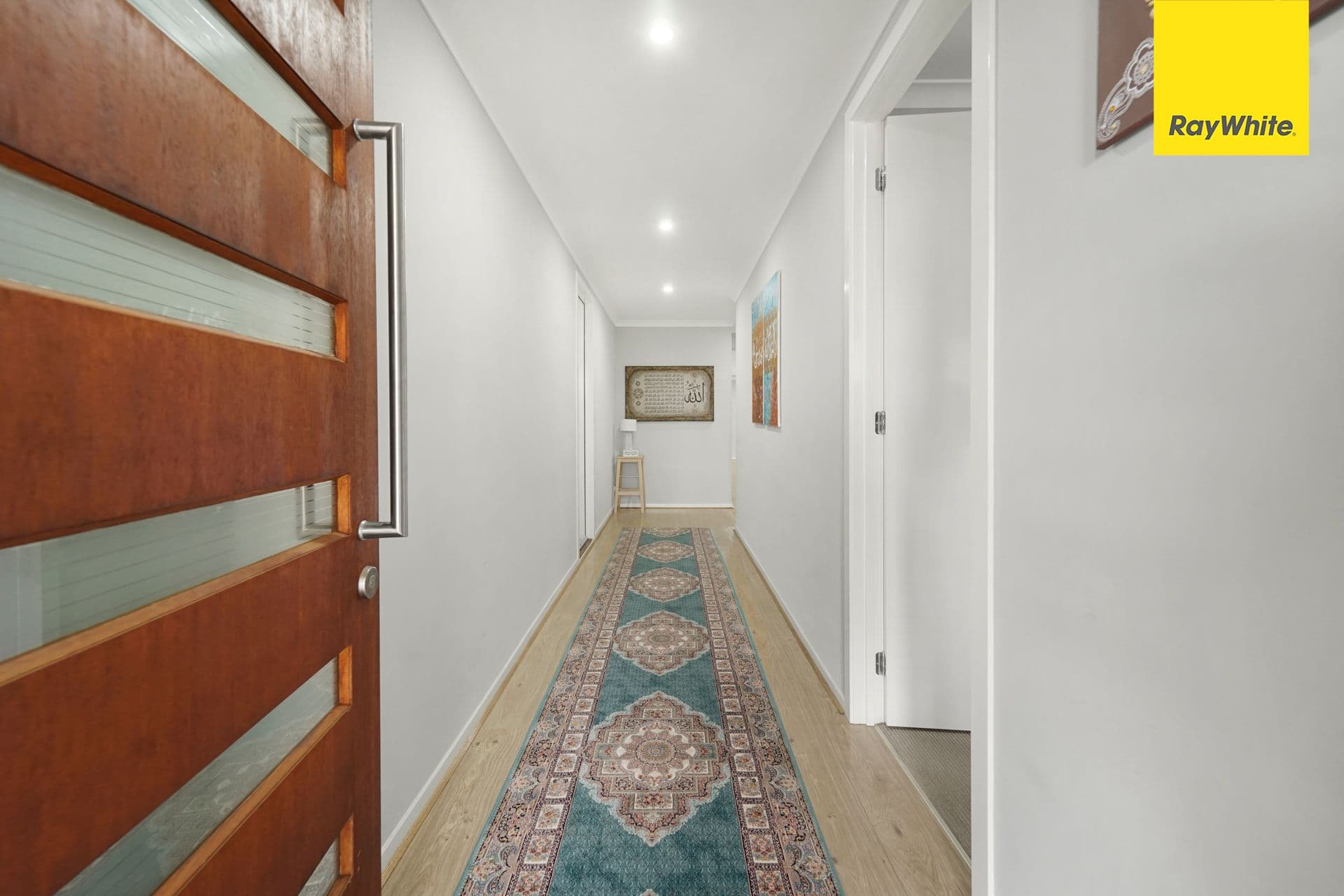 17 Oakbridge Street, Melton South VIC 3338, Melton South - Thumbnail 3