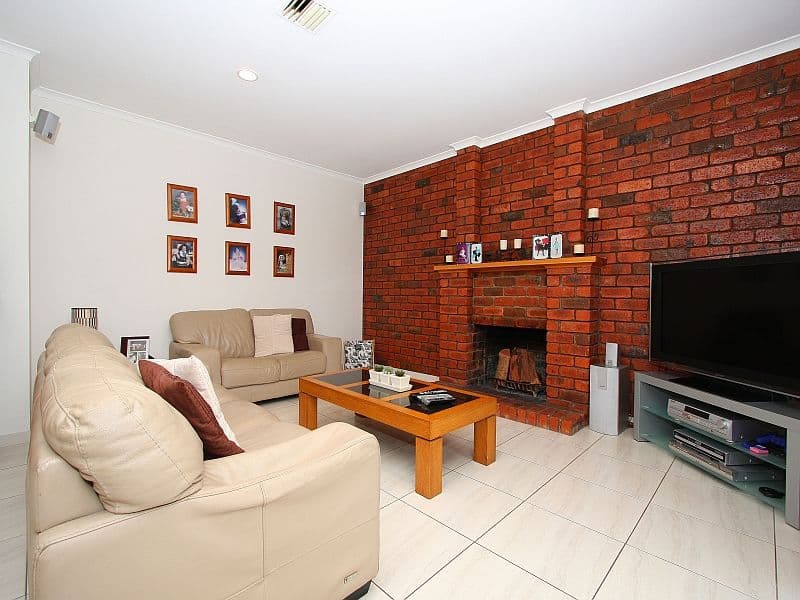 60 Lady Penrhyn Avenue, MILL PARK VIC 3082, Mill Park - Thumbnail 7