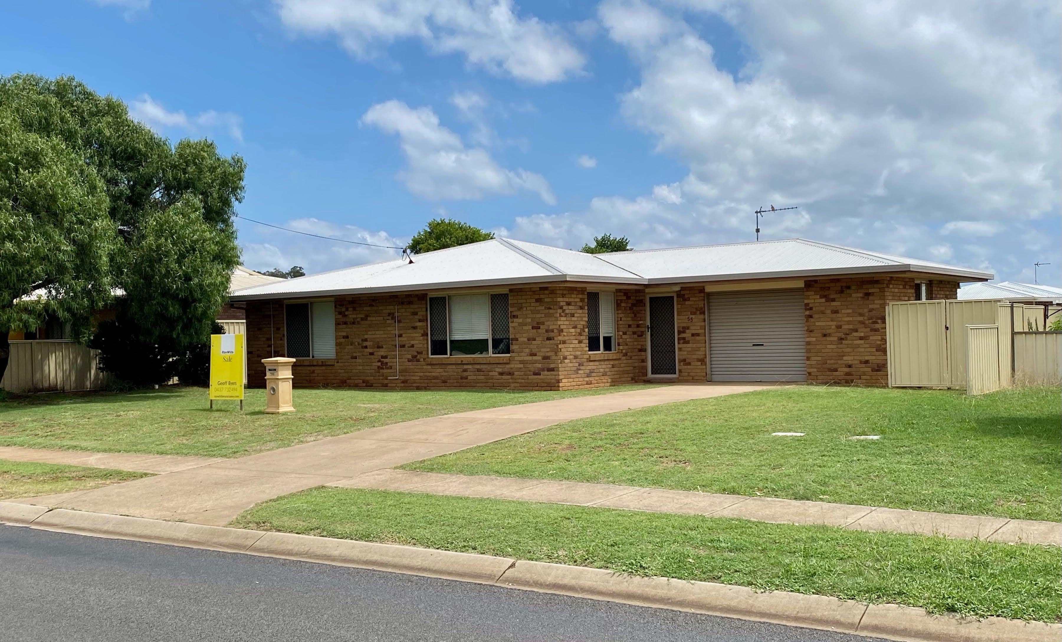 55 Hamlyn Road, Oakey QLD 4401, Oakey - Image 1
