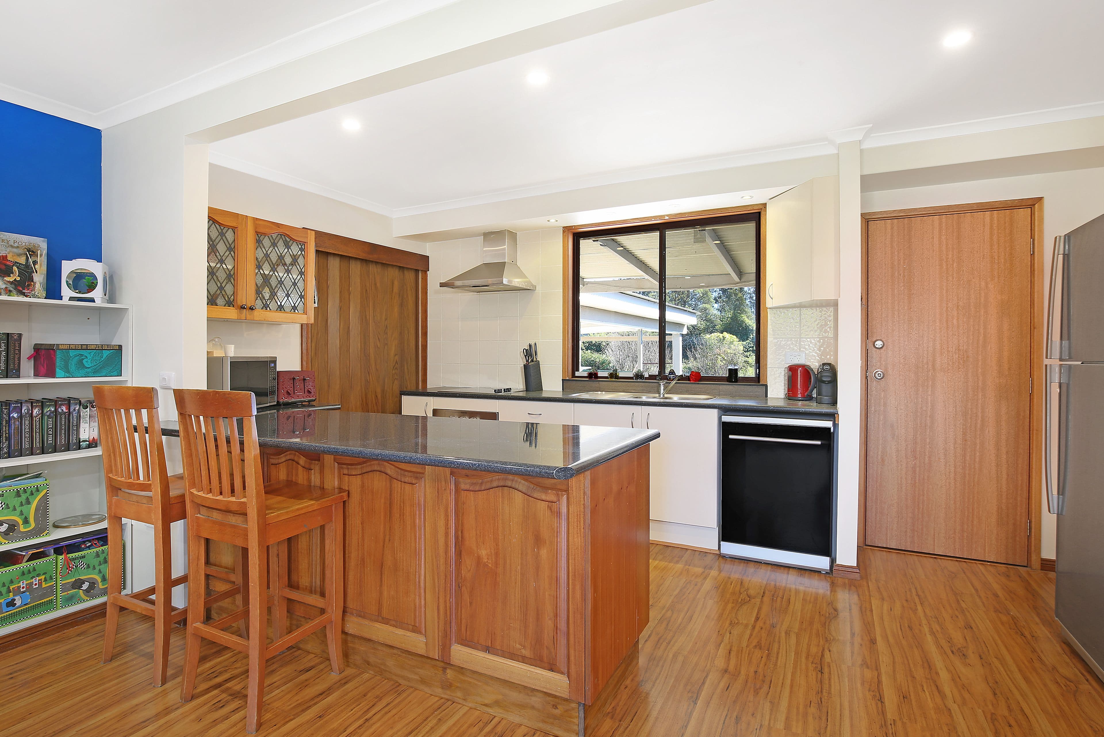 54 Warwick Street, Berkeley - Thumbnail 3