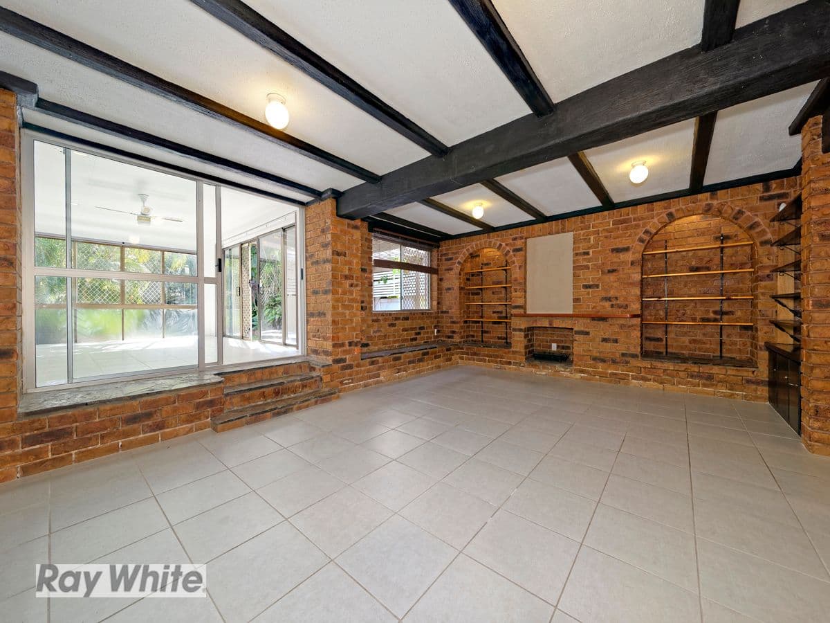 8a Bell Street, Woody Point QLD 4019, Woody Point - Thumbnail 2