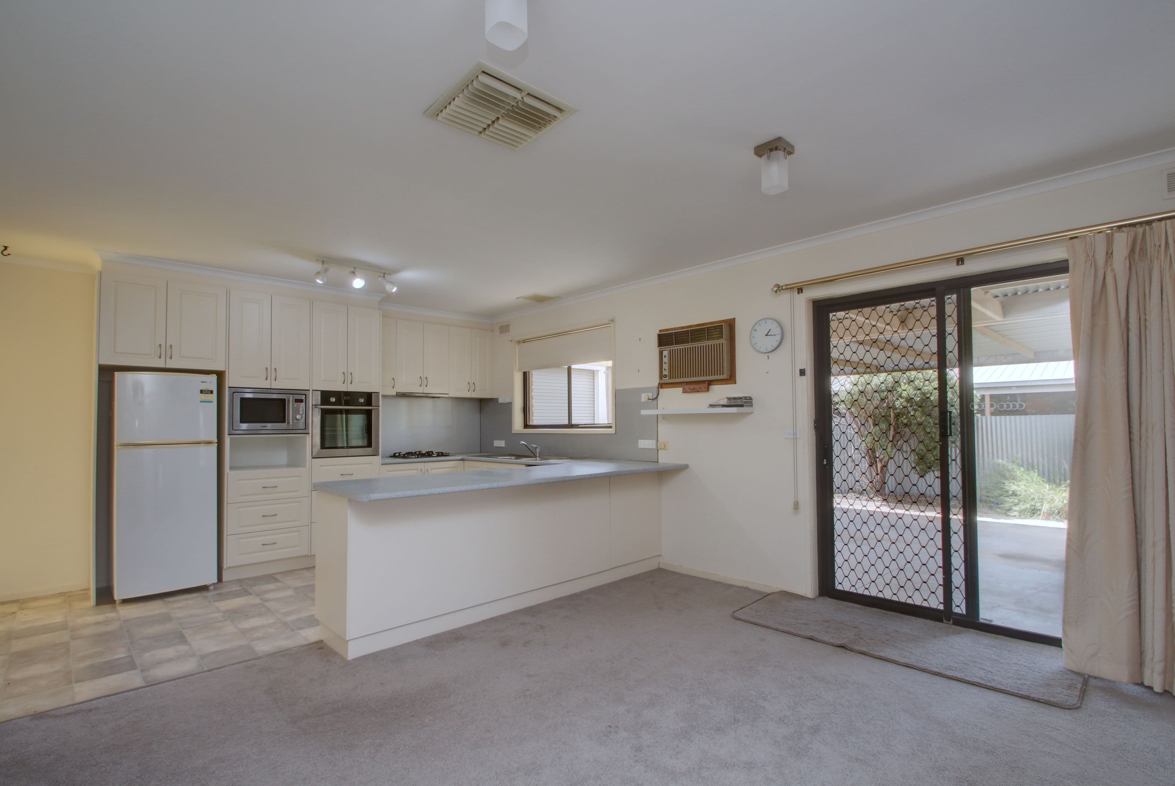 4 Manse Road, Cobram VIC 3644, Cobram - Thumbnail 4