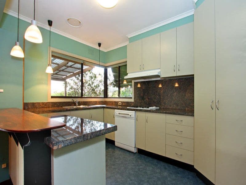 8 Dahlia Street, DROMANA VIC 3936, Dromana - Thumbnail 5