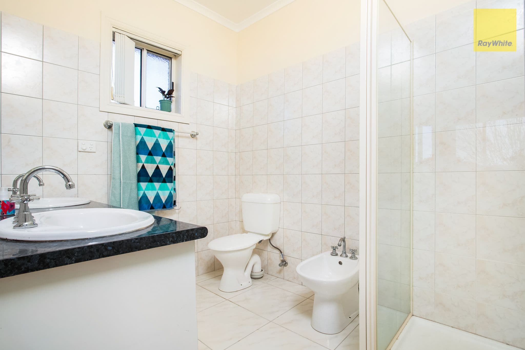 11 Brighton Place, Taylors Hill VIC 3037, Taylors Hill - Thumbnail 5