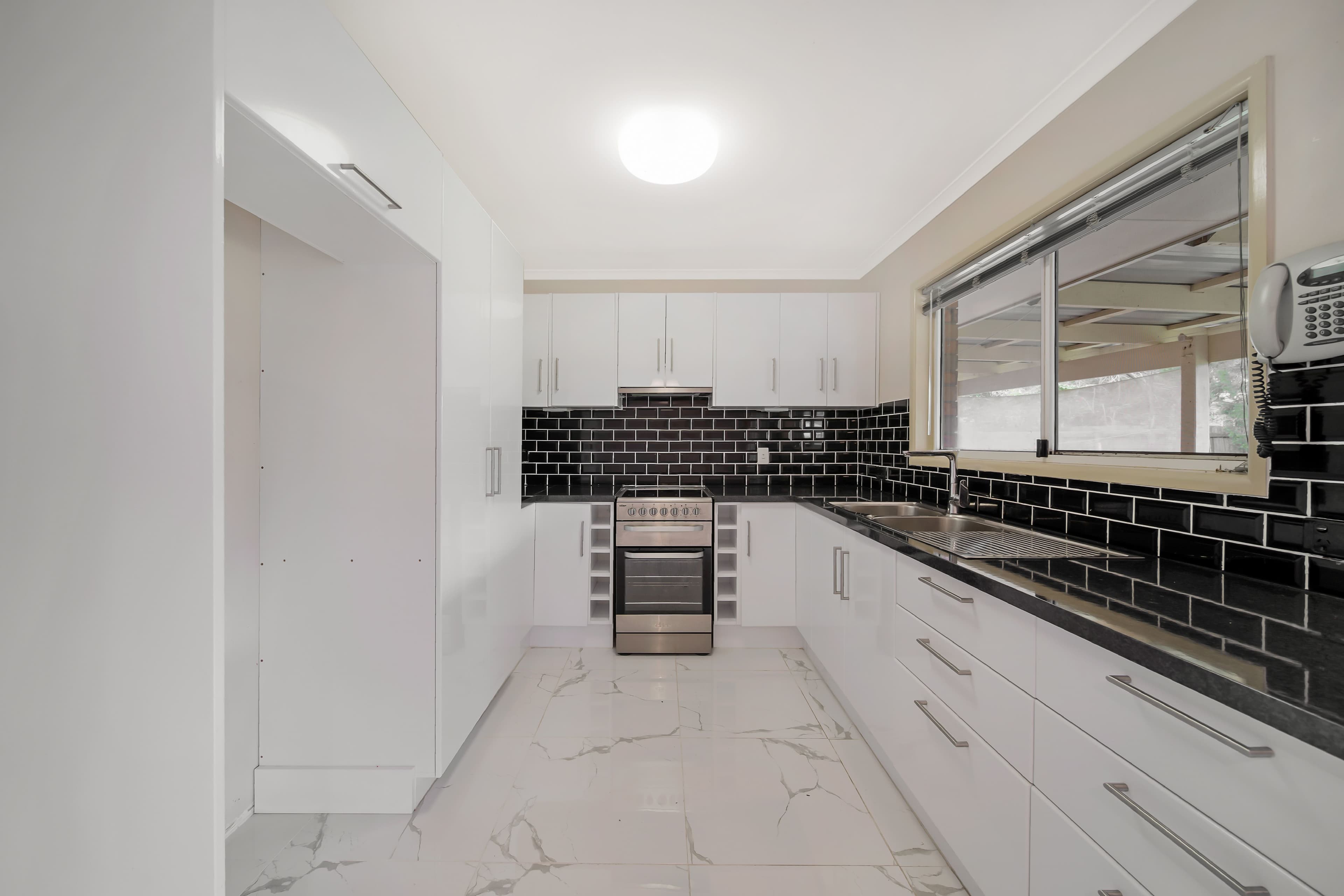7 Kaiser Court, Waterford West QLD 4133, Waterford West - Thumbnail 2