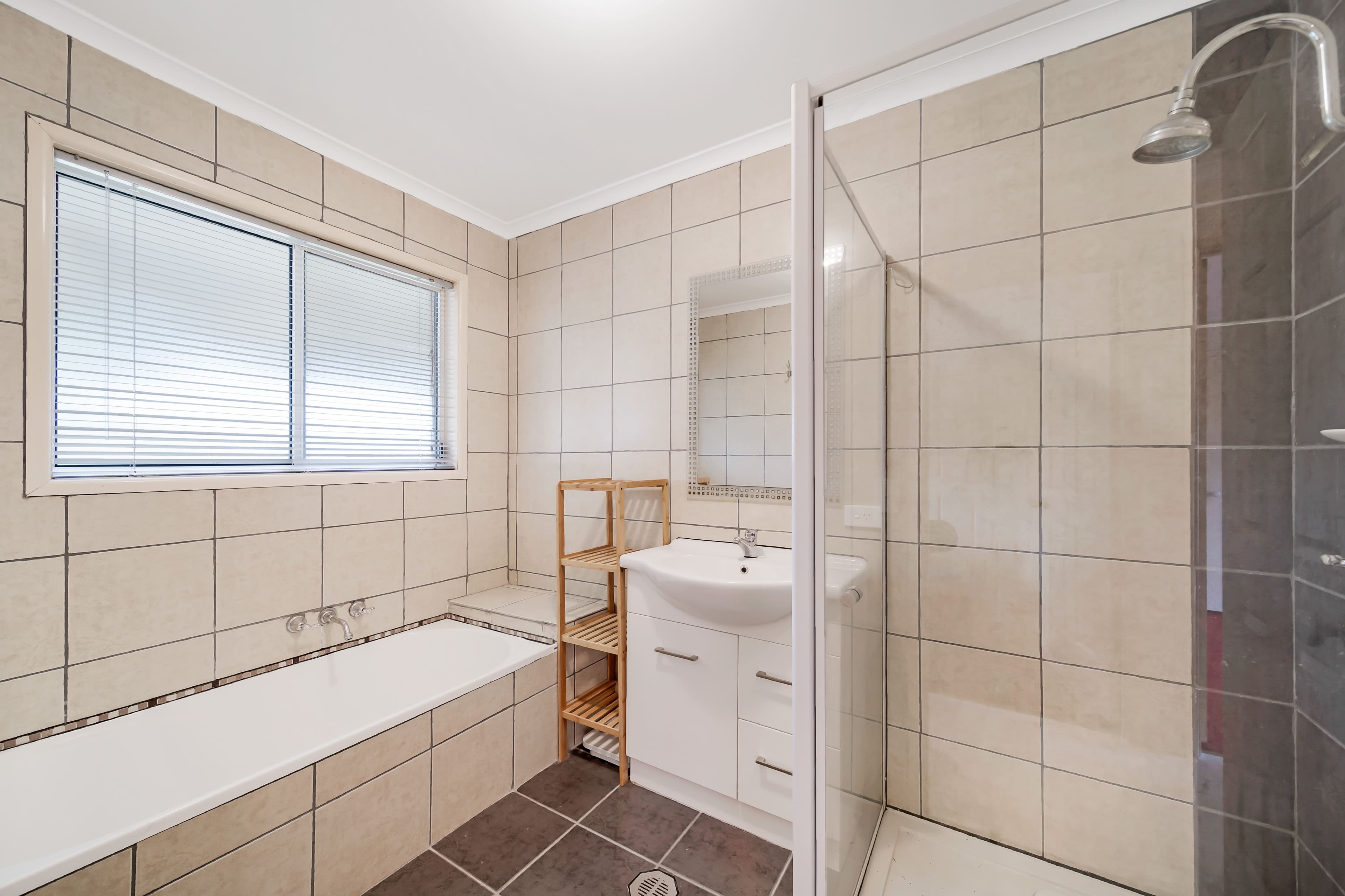 7 Kaiser Court, Waterford West QLD 4133, Waterford West - Thumbnail 4