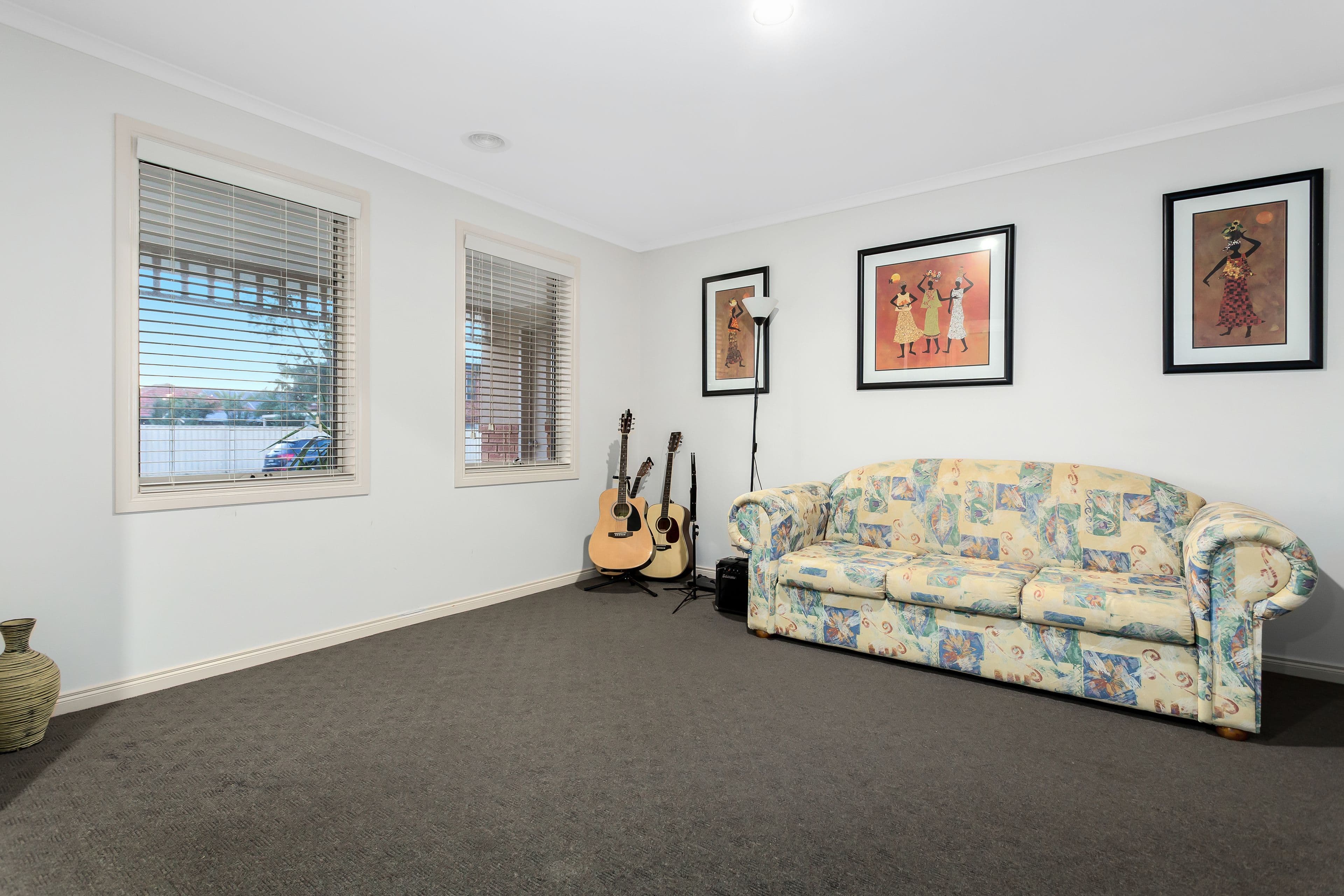 17 Jacaranda Way, Pakenham VIC 3810, Pakenham - Thumbnail 4