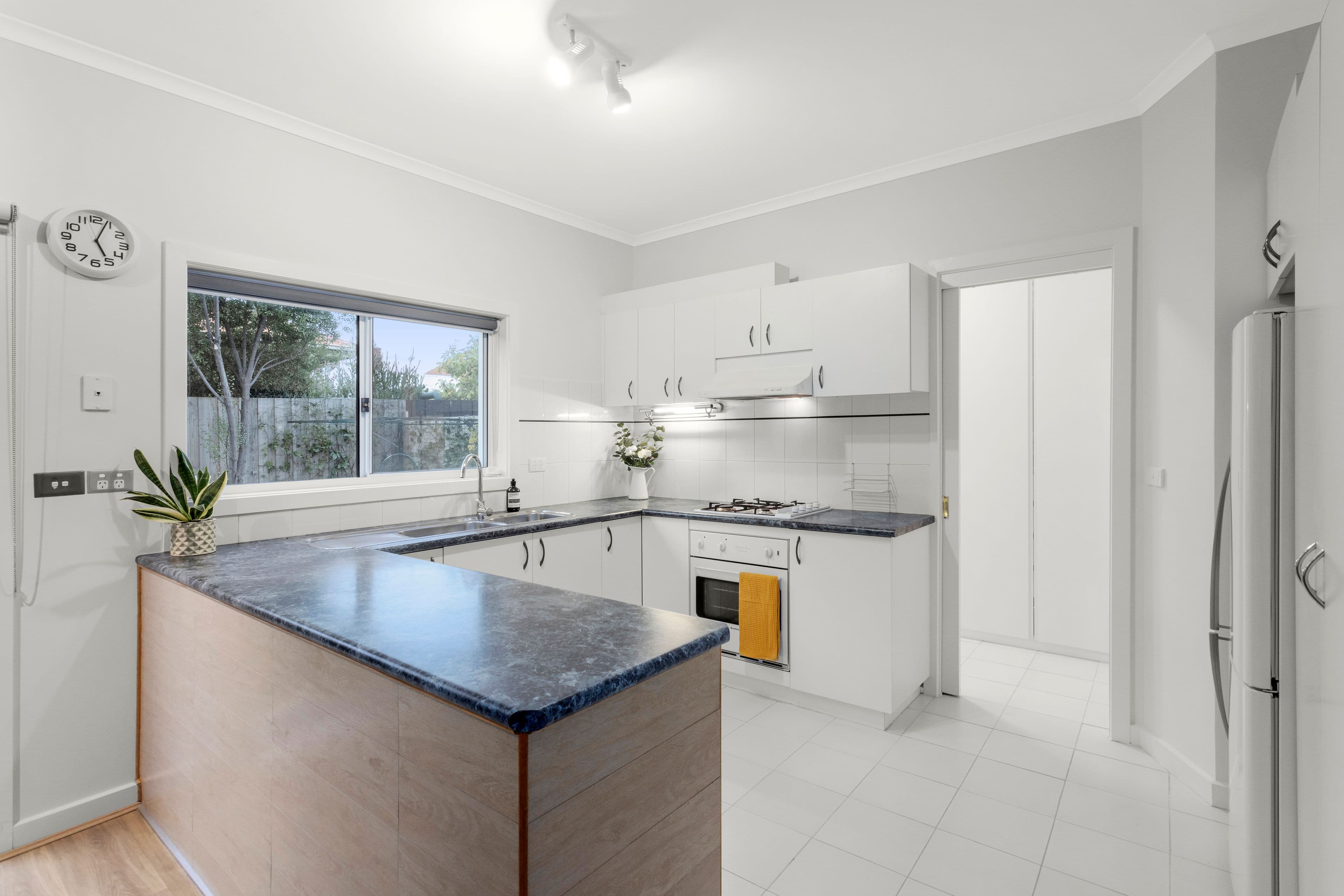 103 Willesden Road, Hughesdale VIC 3166, Hughesdale - Thumbnail 4